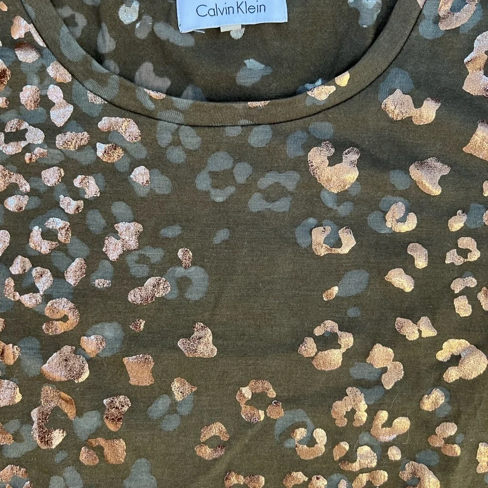 Calvin Klein olive green metallic top NWOT S - Picture 7 of 11